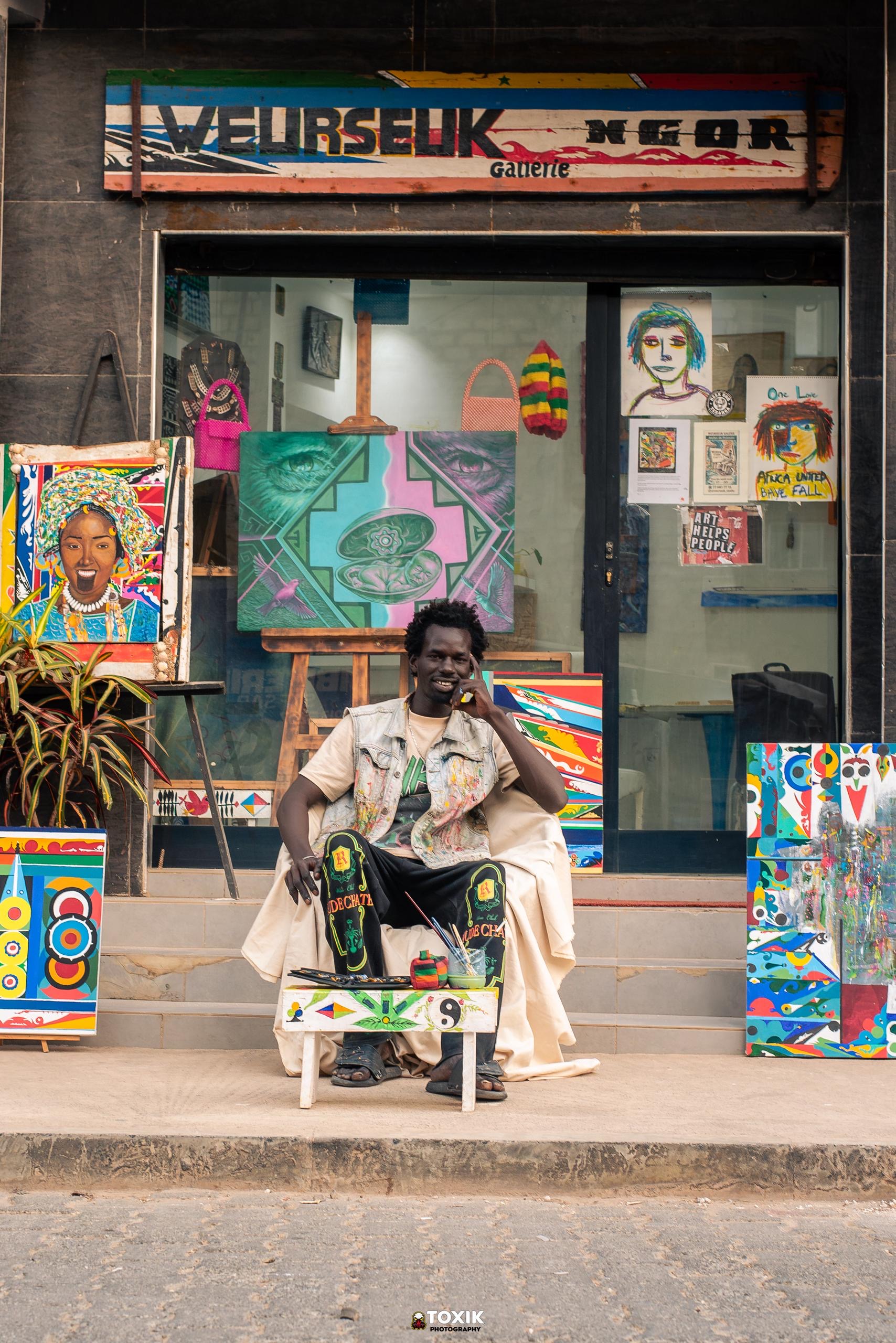 Nalla Thioye dans son atelier