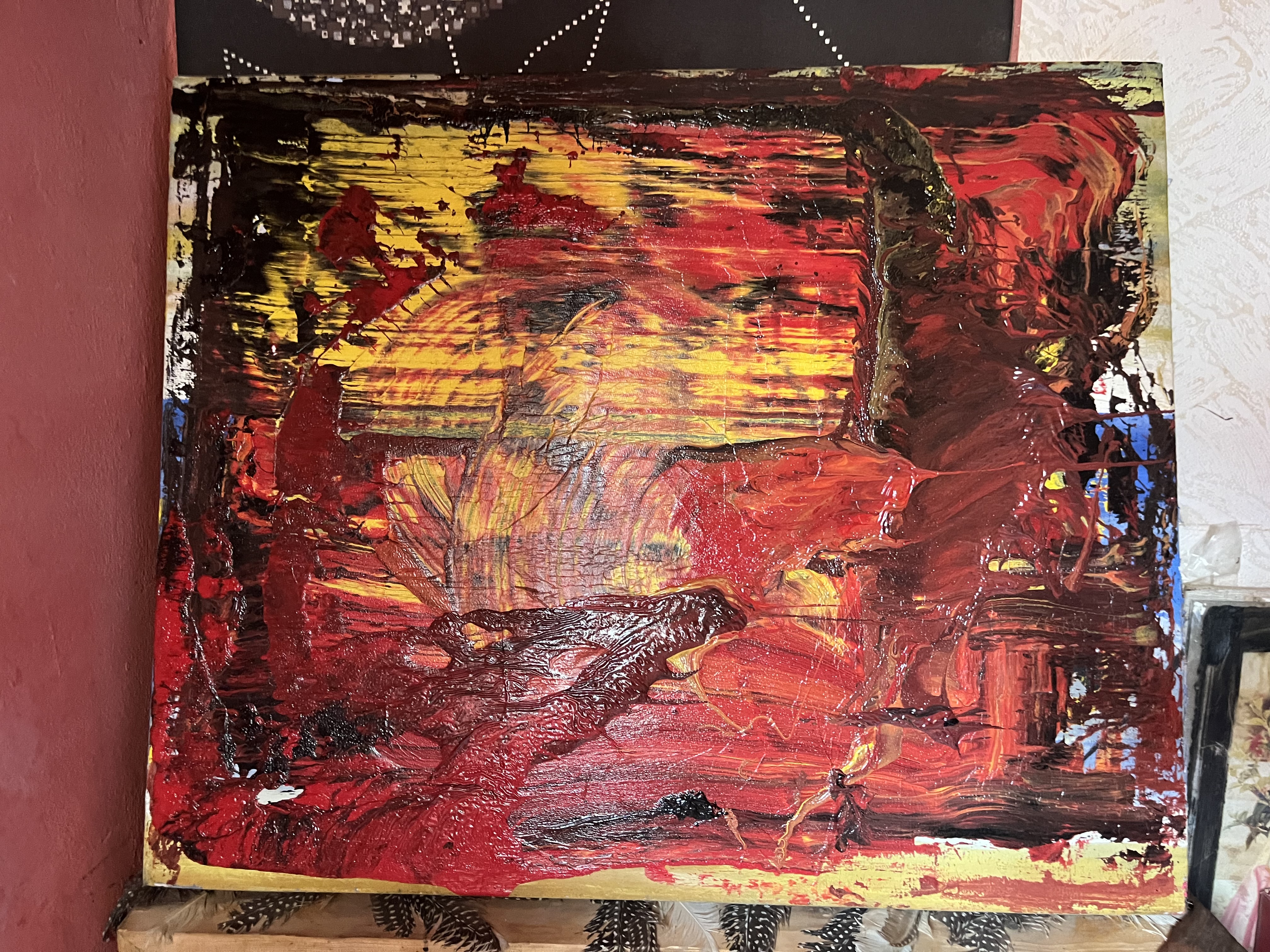 Vague rouge II — Couleurs rouges et colonne de jaune